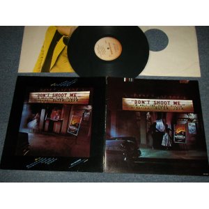 画像: ELTON JOHN  - DON'T SHOOT ME I'M ONLY THE PIANO MAN (with BOOKLET) (Ex+++/MINT-) / 1977 US AMERICA REISSUE Used LP 