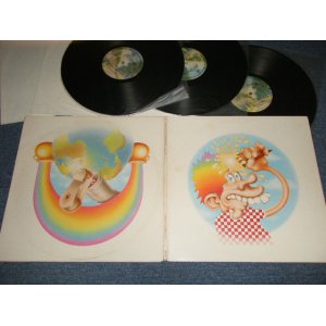 画像: GRATEFUL DEAD - EUROPE '72  :(without NO BOOKLET) (Matrix #A)3WX-1-2668 REC-1 G-1 G0L B)3WX-2-2668 REC-1 G-1 G0L C)3WX-1-2668 REC-2 G-1 G0L  D)3WX-2-2668 REC-2 G-1 G0L  E)3WX-1-2668 REC-3 G-1 G0L  F)3WX-2-2668 REC-3 G-1 G0L) (MINT-/Ex+++ B:Ex++) / 1976 Version US AMERICA 3rdPress ”Small 75 ROCKFELLER with ’w' LogoＬabel” Used 3-LP 