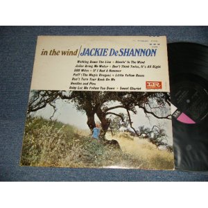 画像: JACKIE DeSHANNON  DE SHANNON -  IN THE WIND(Ex++, Ex+/Ex++ Looks:MINT-) / 1965 US AMERICA ORIGINAL 1st press "BLACK with PINK Label" STEREO Used LP 