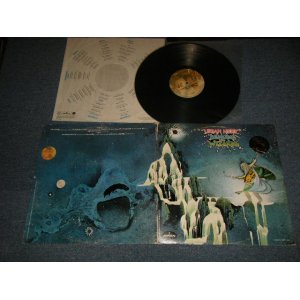 画像:  URIAH  HEEP -   DEMONS and WIZARDS (Ex++/MINT- Looks:Ex++)  / US AMERICA REISSUE "2nd Press Label"  Used LP 