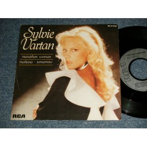 画像: SYLVIE VARTAN シルヴィ・バルタン - A)Marathon Woman   B)Manana - Tomorrow (Ex+++/MINT- SWOBC)  / 1982 FRANCE FRENCH ORIGINAL Used 7" 45rpm Single with PICTURESLEEVE 