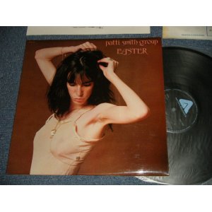 画像: PATTI SMITH GROUP - EASTER (With INSERTS) (Ex+++/MINT) / 1978 UK ENGLAND ORIGINAL Used LP 