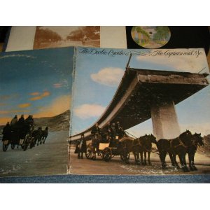 画像: DOOBIE BROTHERS  -  THE CAPTAIN AND ME (Ex/VG+++ EDSP) / Late 1973 US AMERICA  2nd Press "BURBANK STREET Label" Used LP 