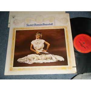 画像: BONNIE BRAMLETT (of DELANEY & BONNIE) - SWEET BONNIE BRAMLETT (MINT-/MINT- CUT OUT) / 1973 US AMERICA ORIGINAL Used LP