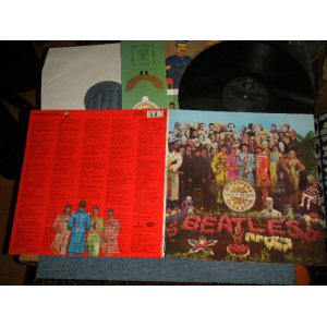 画像: The BEATLES -  SGT. PEPPERS LONELY HEARTS CLUB BAND (With CUT OUTS) (Matrix #A)YEX 637-7-1-2 B)YEX 638-7-1-2) (MINT-/MINT-) / 1988?? Version UK ENGLAND "WHITE Parlophone & 2 EMI Label" "With BARCORD on BACK COVER" Used LP 