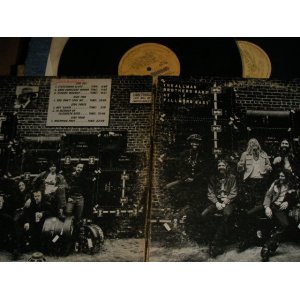 画像: THE ALLMAN BROTHERS BAND - AT FILLMORE EAST (Matrix #A)S1 2CX-0131 40801-1-D STERLING B)S  2CX-0131 40802-1-C STERLING C)S1 2CX-0131 40803-1-C  STERLING D)S  2CX-0131 40804-1-C  STERLING)"PITMAN Press in NJ" (Ex-/Ex+  EDSP) / 1974 Version US AMERICA REISSUE "Manufacture by WARNER Bros."Used  2-LP's 