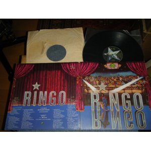 画像: RINGO STARR - RINGO (With BOOKLET) (Matrix # 1U/3U) (Ex+/Ex+++ Looks:MINT-) / 1973 UK ENGLAND ORIGINAL Used LP 