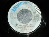 画像: The 8TH DAY - A)SHE'S NOT JUST ANOTHER WOMAN  B) I CAN'T FOOL MYSELF (Ex++/Ex++)  / 1971 US AMERICA ORIGINAL Used 7"45 