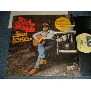 画像: RICKY  SKAGGS (The COUNTRY GENTLEMAN) - SWEET TAMPTATION (with Vo. EMMYLOU HARRIS) (MINT-/MINT-)  / 1979 US AMERICA ORIGINAL  Used LP 