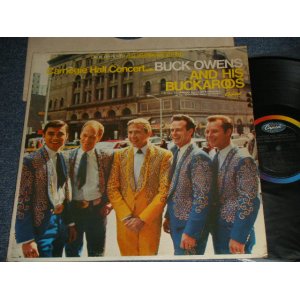 画像: BUCK OWENS and His BUCKAROOS - CARNEGIE HALL CONCERT (Ex++/MINT-) / 1966 US AMERICA  ORIGINAL "BLACK with RAINBOW RING Label" STEREO Used LP 