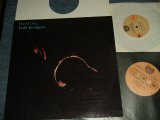 画像: TODD RUNDGREN - HEALING (with BONUS EP) (Ex++/Ex+++) / 1981 US AMERICA ORIGINAL Used LP with BONUS EP