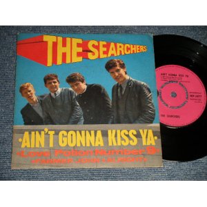 画像: THE SEARCHERS - AIN'T GONNA KISS YA (Ex++/Ex++) / 1963 UK ENGLAND ORIGINAL 7"EP With PICTURE SLEEVE  