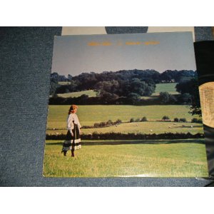 画像: SHIRLEY COLLINS - A Favourite Garland (Ex++/MINT) / 1978 US AMERICA ORIGINAL Used LP