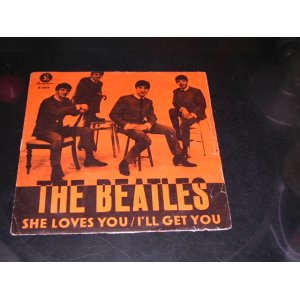 画像: THE BEATLES - SHE LOVES YOU ( BLACK Label : Ex+/Ex++ ) / 1960's  SWEDEN ORIGINAL Used 7" Single With PICTURE SLEEVE 