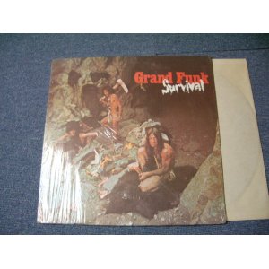 画像: GFR GRAND FUNK RAILROAD - SURVIVAL ( With 3 PIN-UPs )( Ex+++/Ex+++ ) / 1970US AMERICA ORIGINAL 1st Press "GREEN Label"  Used LP 