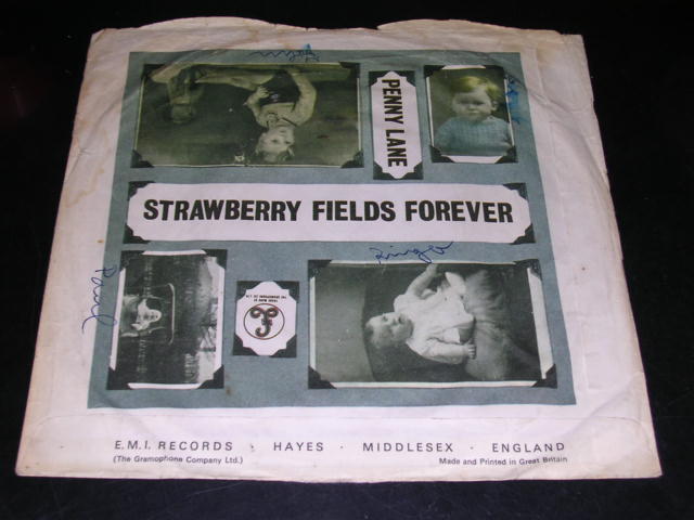 画像: THE BEATLES - STRAWBERRY FIELDS FOREVER   / 1967 DENMARK ORIGINAL 7"Single With UK EXPORT PICTUER SLEEVE