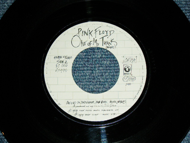 画像: PINK FLOYD - ANOTHER BRICK IN THE WALL Part II  / 1979 WEST-GERMANY ORIGINAL Used  7"Single  With PICTURE SLEEVE  