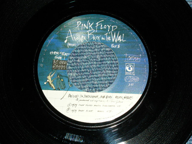 画像: PINK FLOYD - ANOTHER BRICK IN THE WALL Part II  / 1979 WEST-GERMANY ORIGINAL Used  7"Single  With PICTURE SLEEVE  