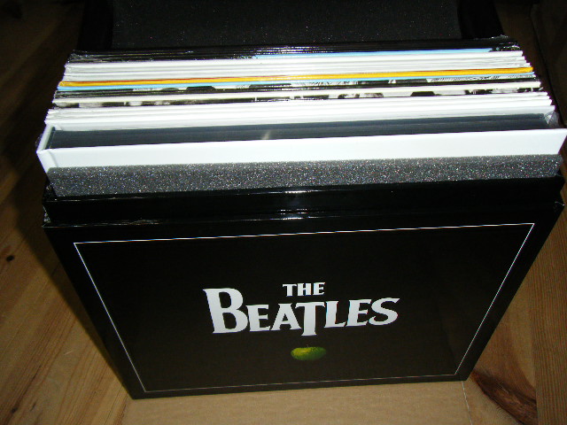 THE BEATLES - The BEATLES in STEREO Vinyl Box ( Limited 14 Album 