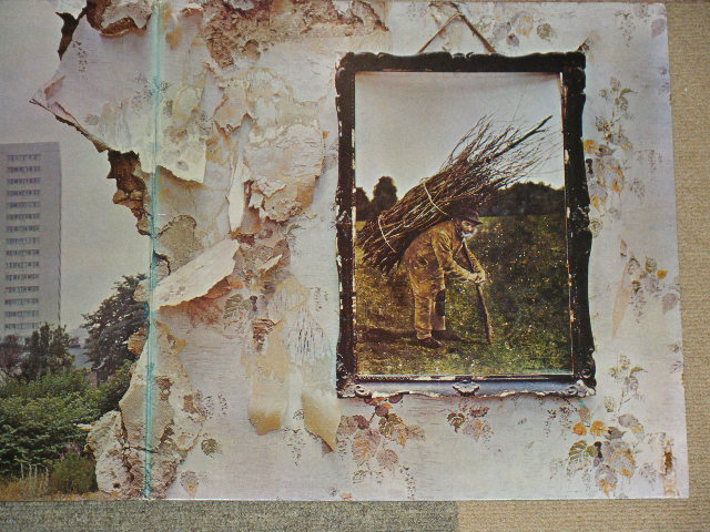 画像: LED ZEPPELIN - IV ( Matrix Number A)ST-A-712285-FFF-11-11 PORKY/B)ST-A-712286-EEE-1 PECKOBUCK  : Ex+++/MINT- )  / 1974 US ORIGINAL 2nd Press  '75 ROCKFELLER' Label Used LP With Original Inner sleeve