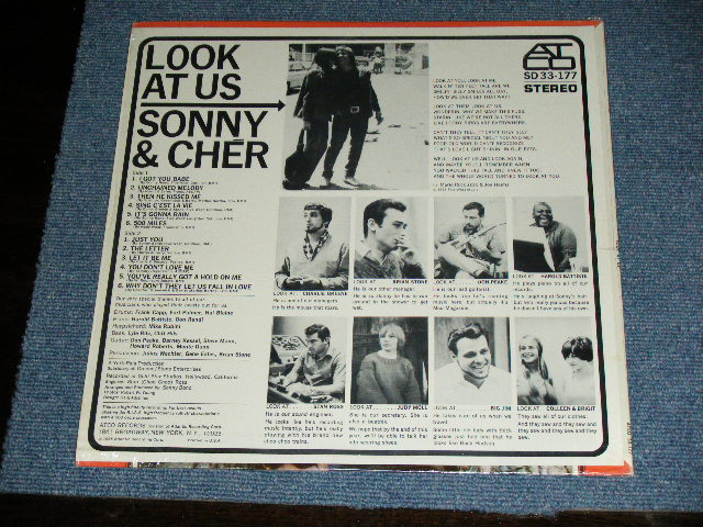 画像: SONNY & CHER - LOOK AT US ( Ex+++/Ex+++ )   / 1967? US ORIGINAL PURPLE & BROWN Label STEREO Used LP 3rd Press With TITLE PRINTED on FRONT 