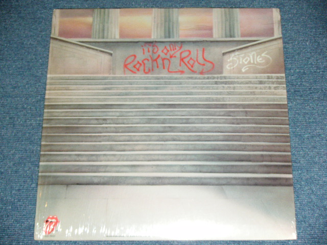 画像:  THE ROLLING STONES - IT'S ONLY ROCK N' ROLL (With HYPE/TITLE Sticker on Front Cover  MINT-/MINT- ) / 1974 US AMERICA ORIGINAL 1st Issued Used LP 