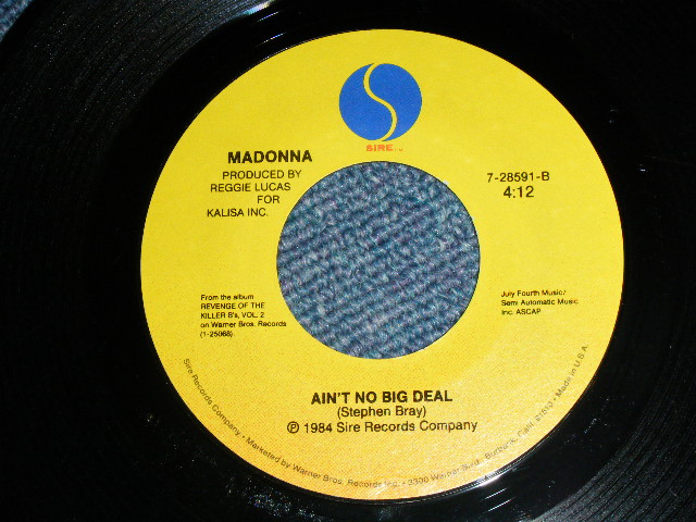 画像: MADONNA -  TRUE BLUE  (Ex++/Ex)  / 1984 US AMERICA ORIGINAL Used 7" Single with PICTURE SLEEVE  