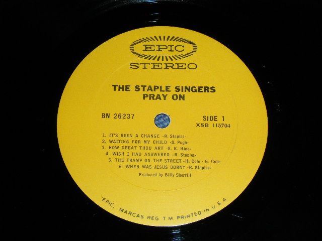 画像: The STAPLE SINGERS - PRAY ON  ( VG-/Ex+)  / 1967 US AMERICA ORIGINAL "STEREO"  Used LP 