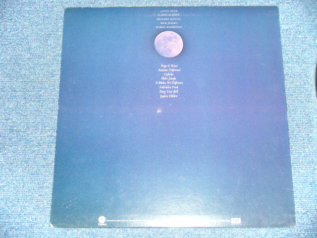 画像: THE BAND - NORTHERN LIGHTS-SOUTHERN CROSS (Matrix # A)Z5 /B) Z6)  ( Ex+++/Ex+++) / 1975 US AMERICA ORIGINAL "EXPORT Jacket"  "ORANGE Label" 1st Press "CAPITOL logo on BOTTOM LABEL" Used LP 