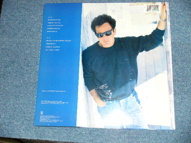 画像: BILLY JOEL -  THE BRIDGE ( MINT/MINT ) / 1986 US AMERICA  ORIGINAL " with SHRINK WRAP & TITLE Seal on "  Used LP