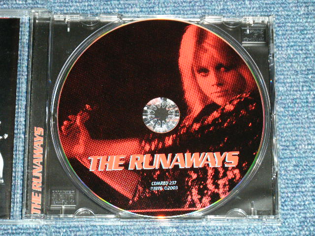 画像: RUNAWAYS - The RUNAWAYS ( MINT-/MINT) / 2003 UK ENGLAND Used CD