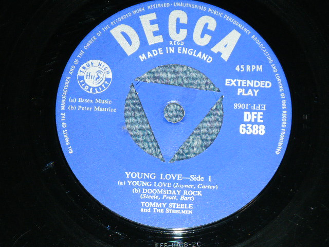 画像: TOMMY STEELE - YOUNG LOVE : First EP ( Ex+/Ex+++)  / 1956 UK ENGLAND Used  7"EP With PICTURE  SLEEVE 