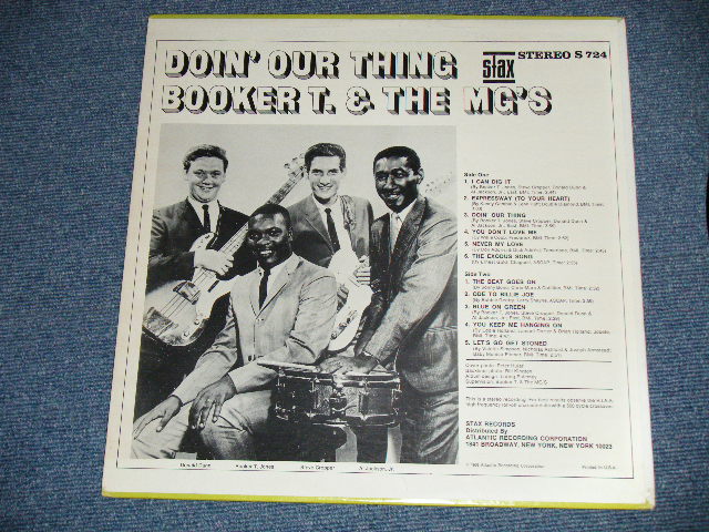 画像:   BOOKER T.& THE MG'S - DOIN' OUR THING ( Matrix # STX-172749-A/STX-17250-B ) ( Ex+++//Ex+++ ) / 1968 US AMERICA  ORIGINAL  1st Press "BLUE Label" "1841 BROADWAY CREDIT at Bottom Label" MONO  Used LP  