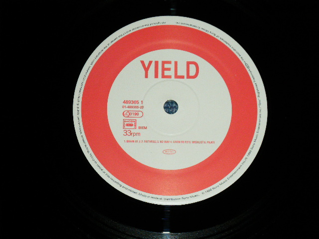 画像: PEARL JAM - YIELD (1st Press DIE CUT cover) +STICKER ( NEW  )  / 1998 UK ENGLAND ORIGINAL "Brand New"  LP