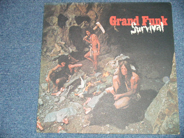 画像: GFR GRAND FUNK RAILROAD - SURVIVAL ( With 3 PIN-UPs )( Matrix # SW-1-764-F1#2/SW-2-764-F6#1) ( Ex++/Ex+++ Looks:MINT- : EDSP ) / 1971 US AMERICA ORIGINAL 1st Press "GREEN Label"  Used LP 