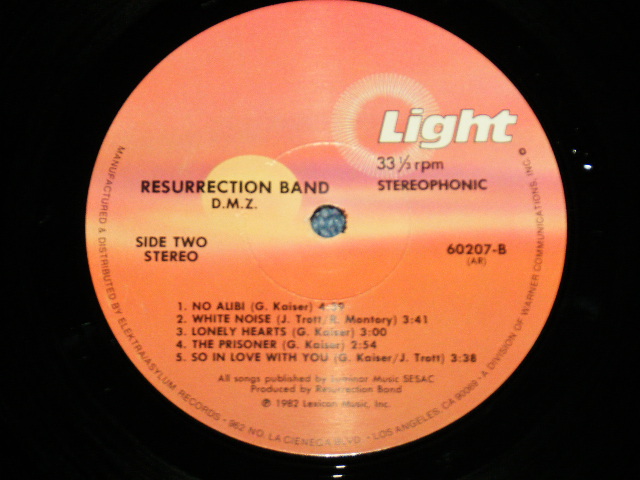 画像: RESURRECTION BAND - D.M.Z. ( Ex++/MINT- ) / 1982 US AMERICA ORIGINAL  Used LP