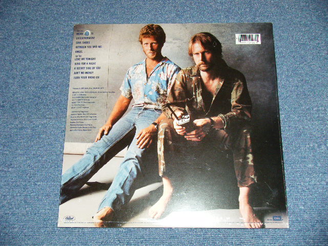 画像: ROGER McGUINN & CHRIS HILLMAN ( of THE BYRDS ) - McGUINN-HILLMAN ( SEALED : BB HOLE for PROMO )      /  1980 US AMERICA ORIGINAL "Brand New SEALED LIMITED" ＬP