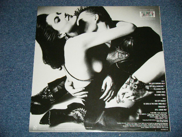 画像: SCORPIONS - LOVE AT FIRST STING ( Ex+++/Ex+++ B-4:Ex+)  / 1984 UK ENGLAND ORIGINAL Used  LP