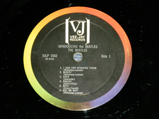 画像: The BEATLES - SONGS, PICTURES AND STORIES OF THE FABULOUS BEATLES  ( Matrix #  A) 63-3402(3)　△6307     B) 63-3403(3)　△6307-x )  ( Ex/Ex++ Looks:Ex-) / 1964 US AMERICA ORIGINAL "2/3 COVER FRONT" "1st Press BLACK with RAINBOW Label" MONO Used LP 