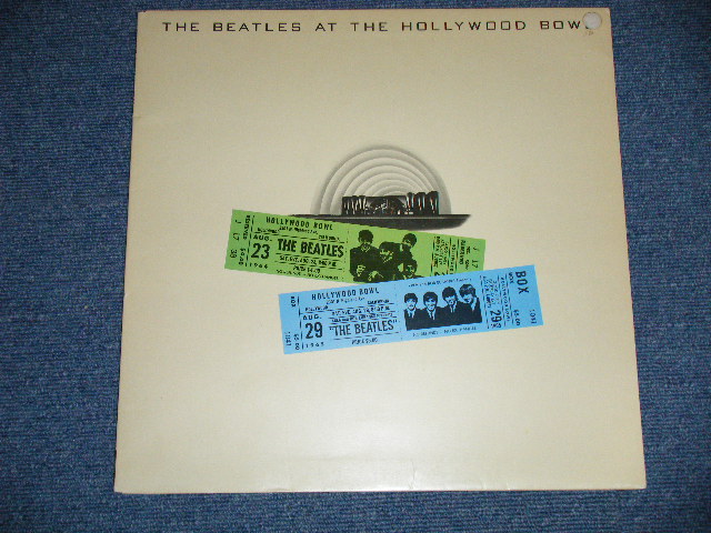 画像: The BEATLES - AT THE HOLLYWOOD BOWL (Ex++/MINT-) / 1977 UK Export Jacket + SWEDEN ORIGINAL Disc Used LP   