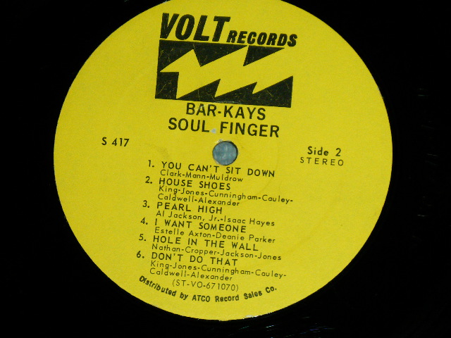 画像: THE BAR-KAYS - SOUL FINGER (Matrix #         A) ST-VO-671069-A AT LW       B) ST-VO-671070-A AT LW ) (Ex++/Ex+++ Looks:Ex+) / 1967 US AMERICA ORIGINAL  "YELLOW Label with DIST.BY ATCO at Bottom" STEREO   Used LP