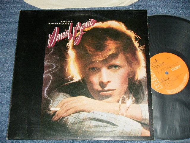 画像1: DAVID BOWIE - YOUNG AMERICAN (Matrix #   A) A-1E/B-3E) (Ex+/Ex++)  /  1973 UK ENGLAND ORIGINAL Used LP