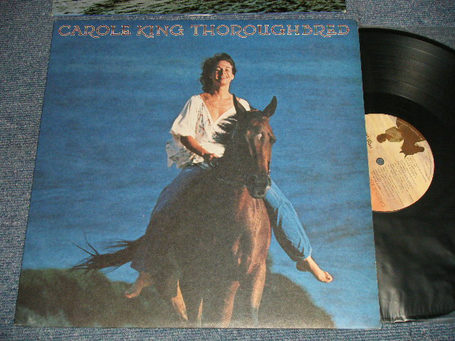 画像1: CAROLE KING - THOROUGHBRED (With CUSTOM INNET)  (Matrix #A)ODE SP77068 (RE-1) M1 (ᴍʀ) XT ∆20310-X CRP-Terre Haute  B)ODE SP77068-M3 REPL (ᴍʀ) XT ∆20310-X  CRP-Terre Haute) "TERRA HAUTE in INDIANA Press"(MINT-/MINT- BB) / 1975 US AMERICA ORIGINAL "PROMO" "With CUSTOM INNER SLEEVE" Used LP 