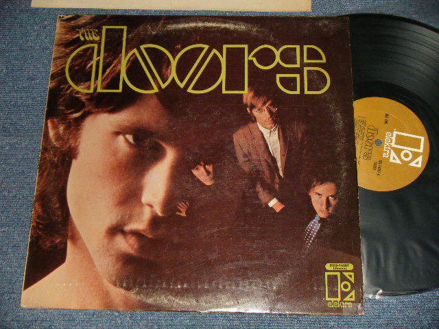 画像1: THE DOORS - THE doors (Matrix #A)EKS 74007 A  (ＣＰ２) B)EKS 74007 B１  (CP2) ) "COLUMBIA RECORDS PRESSING PLANT in PITMAN in NEW JERSEY Press" (Ex+/Ex+++) / 1967 US AMERICA Original 1st Press "GOLD Label" Used STEREO LP 