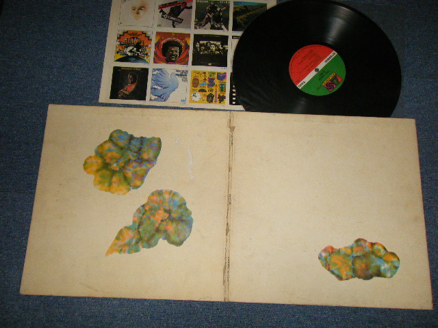 画像1: KING CRIMSON - ISLANDS (Matrix #A)ST-A-712381-C AT/GP  PR  B)ST-A-712382-C AT/GP PR) "PR / PRESSWELL Press in ANCORE in N.J."(Ex++/MINT- EDSP, TEAR) / 1976 Version US AMERICA  1st Press "1841 BROADWAY Label" Used LP 