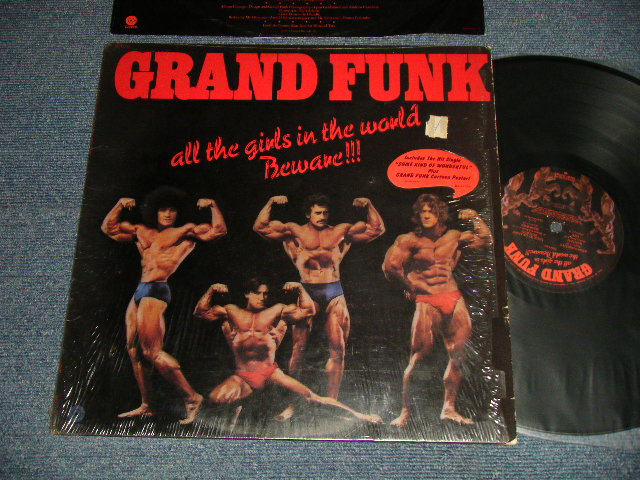 画像1: GFR / GRAND FUNK RAILROAD - ALL THE GIRLS IN THE WORLD BEWARE!!! (With CUSTOM INNER) (Matrix #A)SO-1-11356 Z5 CJ * MCR B)SO-2-11356 Z6 CJ * MCR)  "LOS ANGELES Press in CA"(Ex+++/Ex++ ExLooks:Ex++) / 1974 US AMERICA ORIGINAL Used LP 