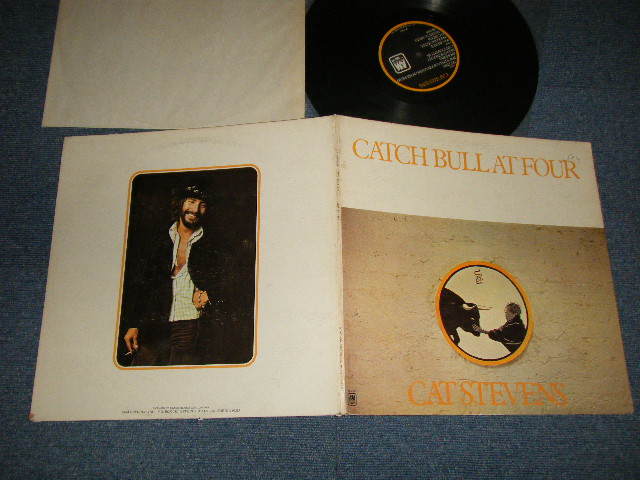 画像1: CAT STEVENS - CATCH BULL AT FOUR (Without/NO CUSTOM "YELLOW" SLEEVE) (Matrix #A)SP-4629 M-2 MR ◃17335(5) STERLING  LH SPINES B)SP 4630 M-4 MR ◃17335-x(19) STERLING LH 3) "MONARCH Press in CA" (Ex++/Ex+++ Looks:MINT- EDSP, SWOFC) / 1972 US AMERICA ORIGINAL 1st Press "CUSTOM Label" Used LP 