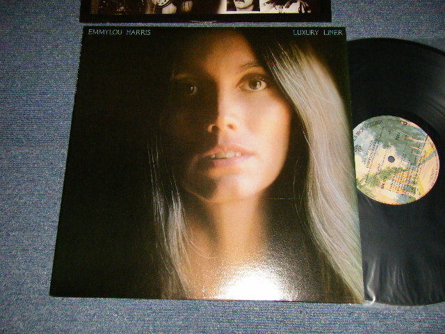 画像1: EMMYLOU HARRIS - LIXURY LINER (With CUSTOM SLEEVE)  (Matrix #A)BSK-1-3115 ̷G-5 GOL B)BSK-2-3115 ̷G-3 GOL)(MINT-/MINT-) / 1977 Version US AMERICA REISSUE "BURBANK Street Label" Used   LP