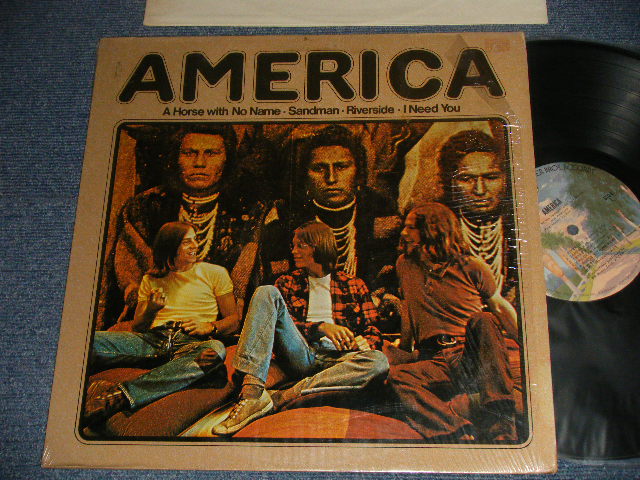 画像1: AMERICA - AMERICA : 4 TITLE CREDIT Cover / A Horse with No Name・Sandman・Riverside・I Need You  ( Matrix #A)S BS-2576 39997 Re1-3 1C B)S BS-2576 39998 1C) "SANTA MARIA Press in CA"(Ex+++/Ex++) / 1974 Version US AMERICA 2nd Press "BURBANK STREET Label" Used LP