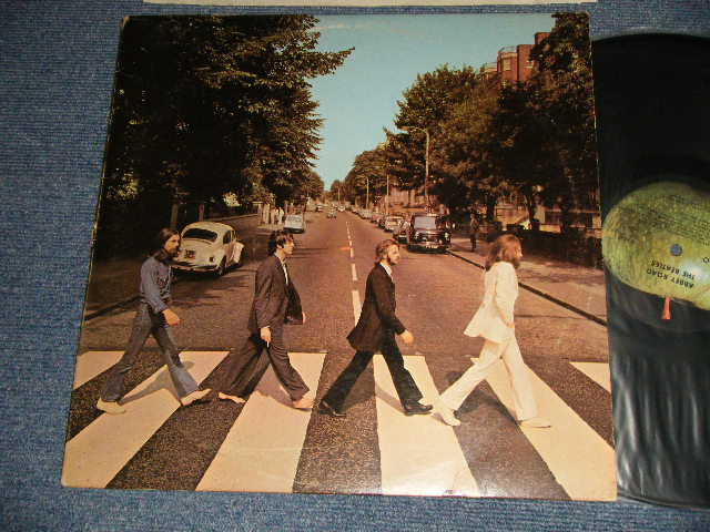 画像1: THE BEATLES - ABBEY ROAD (With HER MAJESTY Listed on Back Cover & Label)  (Matrix #A)SO-1-383-F7 " #2  IAM B)SO-2-383-F7 "#3  IAM)  "SCRANTON Press in PENNSYLVANIA"   (Ex++/Ex++ Looks:Ex+)/ 19?? US AMERICA RE-Press "APPLE Label" Used LP   